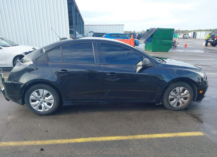 Photo 13 of 2015 Chevrolet Cruze LS AUTO (VIN 1G1PA5SG2F7238458)