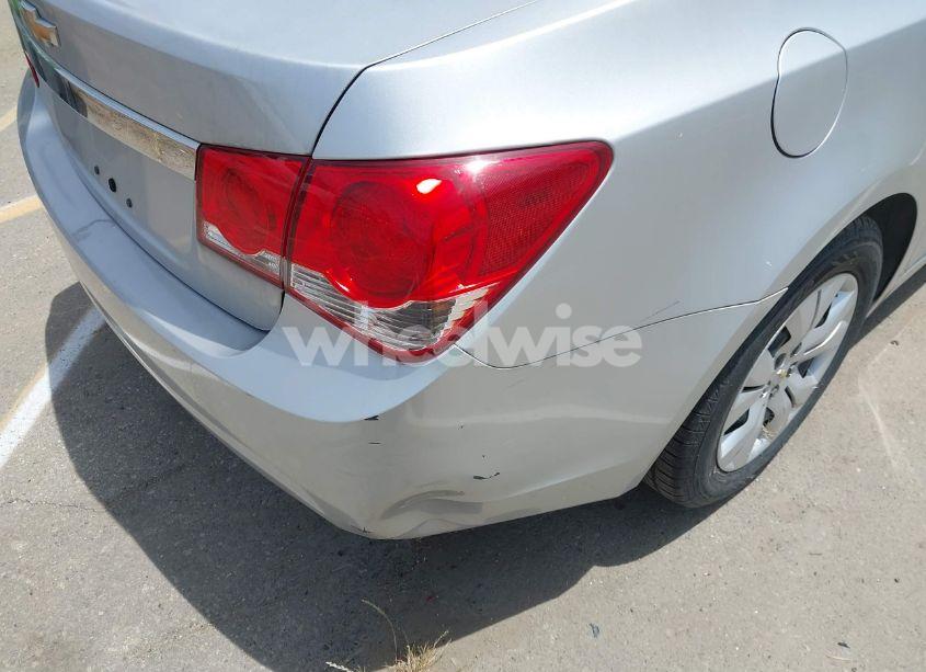 Photo 6 of 2013 Chevrolet Cruze LS AUTO (VIN 1G1PA5SG3D7119833)