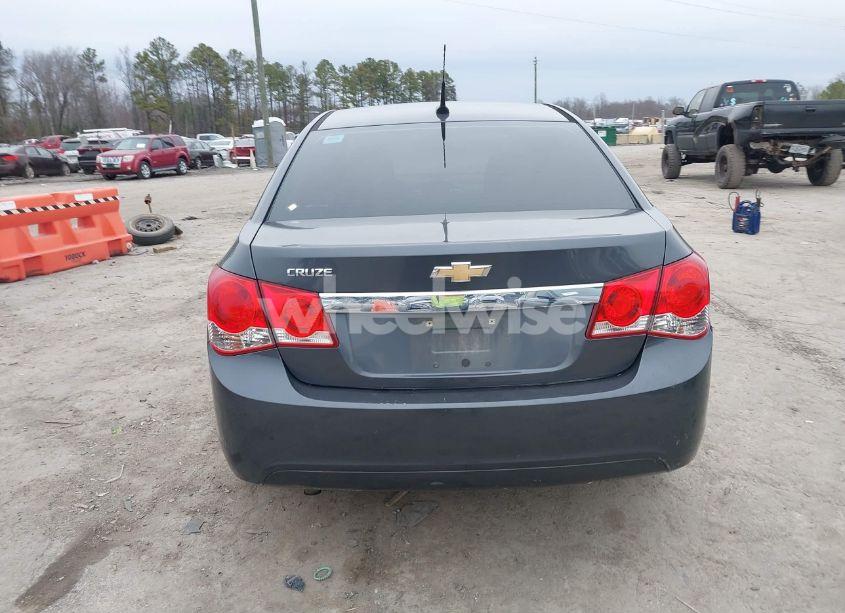 Photo 16 of 2013 Chevrolet Cruze LS AUTO (VIN 1G1PA5SG3D7120013)
