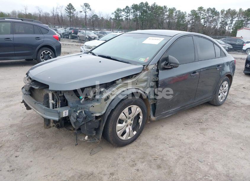 Photo 2 of 2013 Chevrolet Cruze LS AUTO (VIN 1G1PA5SG3D7120013)