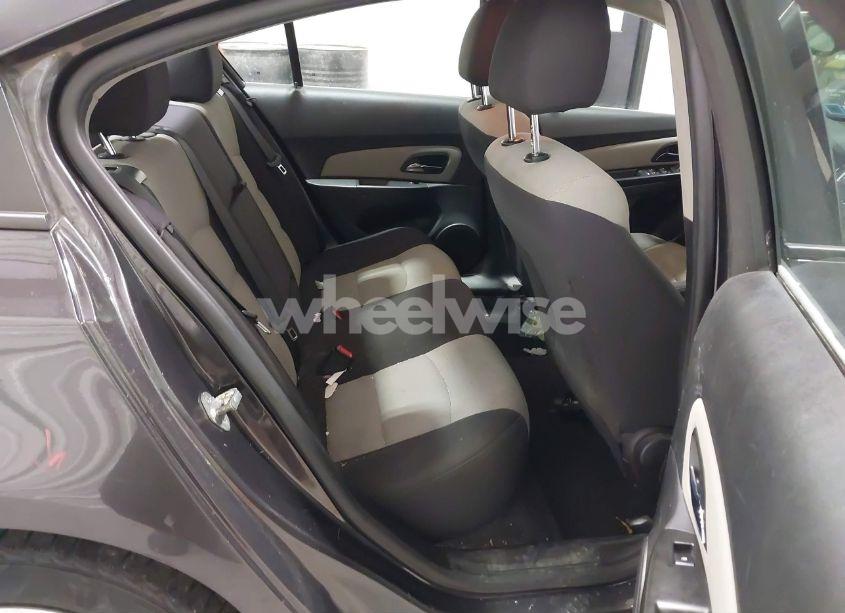 Photo 8 of 2014 Chevrolet Cruze LS AUTO (VIN 1G1PA5SG3E7198325)