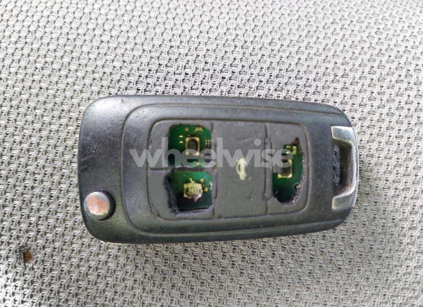 Photo 11 of 2014 Chevrolet Cruze LS AUTO (VIN 1G1PA5SG3E7240315)