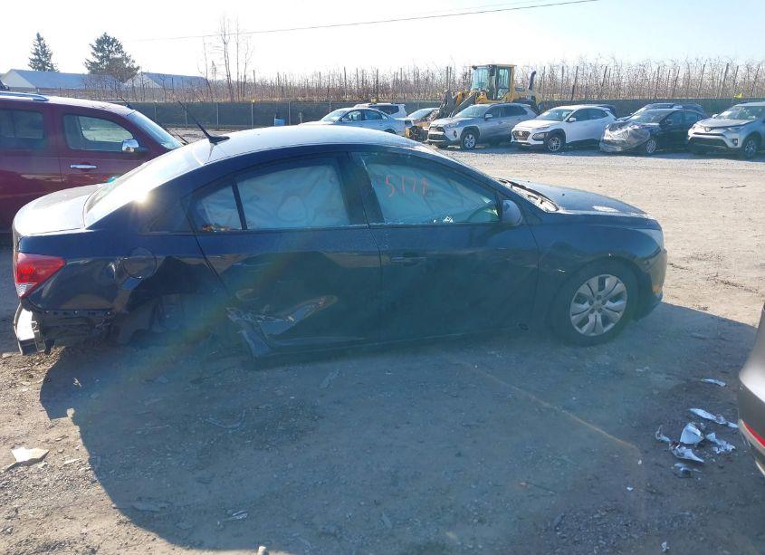 Photo 13 of 2014 Chevrolet Cruze LS AUTO (VIN 1G1PA5SG3E7370336)