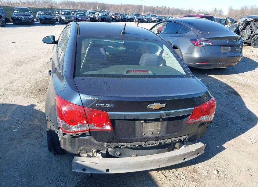 Photo 16 of 2014 Chevrolet Cruze LS AUTO (VIN 1G1PA5SG3E7370336)