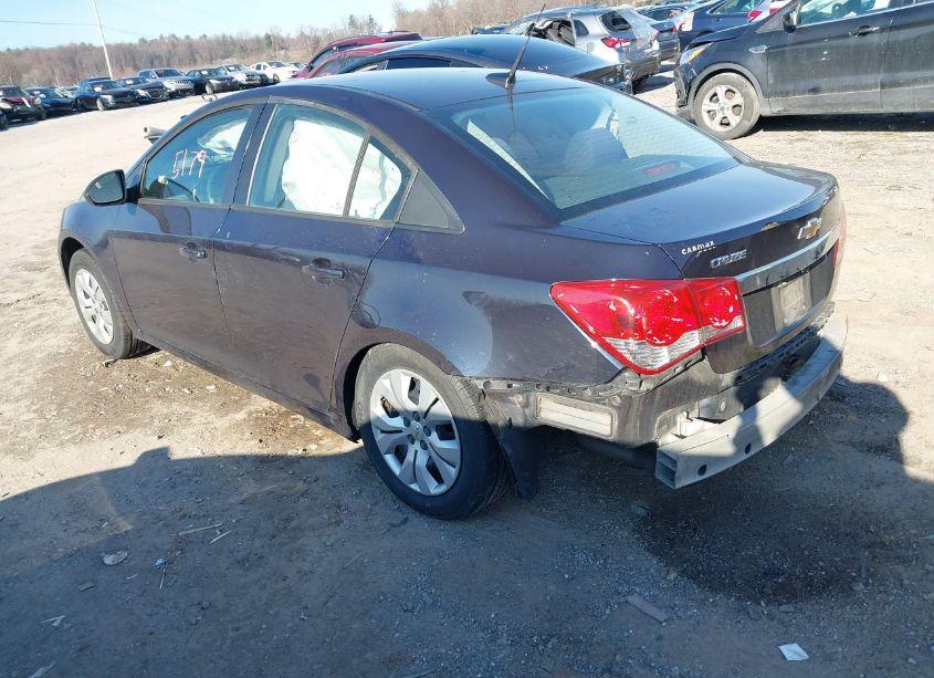 Photo 3 of 2014 Chevrolet Cruze LS AUTO (VIN 1G1PA5SG3E7370336)