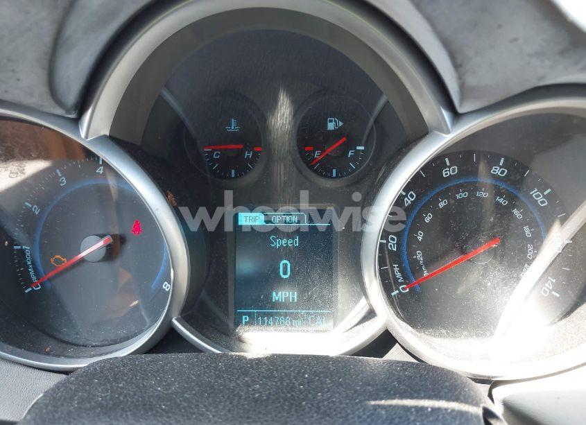 Photo 7 of 2014 Chevrolet Cruze LS AUTO (VIN 1G1PA5SG3E7407417)