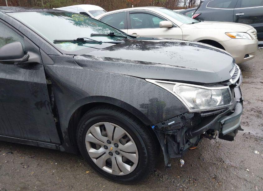 Photo 13 of 2014 Chevrolet Cruze LS AUTO (VIN 1G1PA5SG3E7447240)