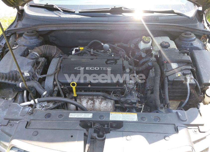 Photo 10 of 2014 Chevrolet Cruze LS AUTO (VIN 1G1PA5SG3E7456505)