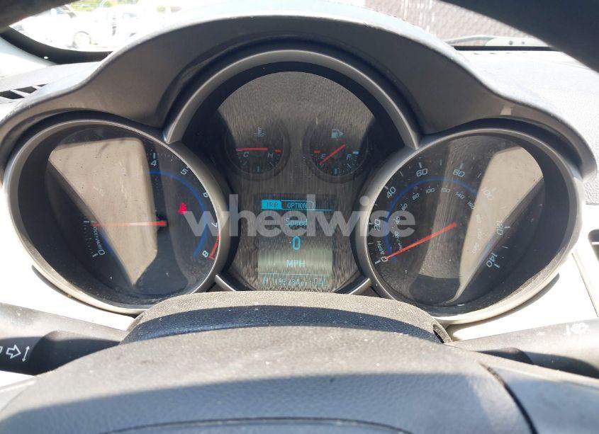 Photo 6 of 2014 Chevrolet Cruze LS AUTO (VIN 1G1PA5SG3E7456505)