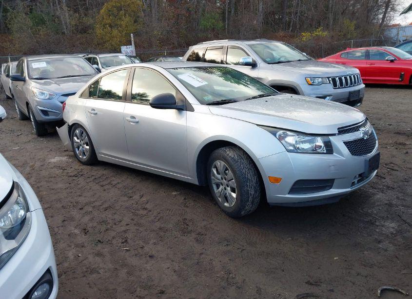 2014 Chevrolet Cruze LS AUTO (VIN 1G1PA5SG3E7480674) main photo