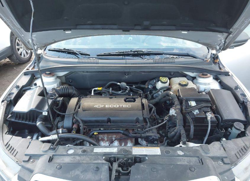 Photo 10 of 2014 Chevrolet Cruze LS AUTO (VIN 1G1PA5SG3E7480674)