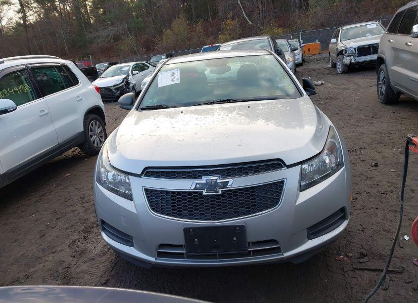 Photo 13 of 2014 Chevrolet Cruze LS AUTO (VIN 1G1PA5SG3E7480674)