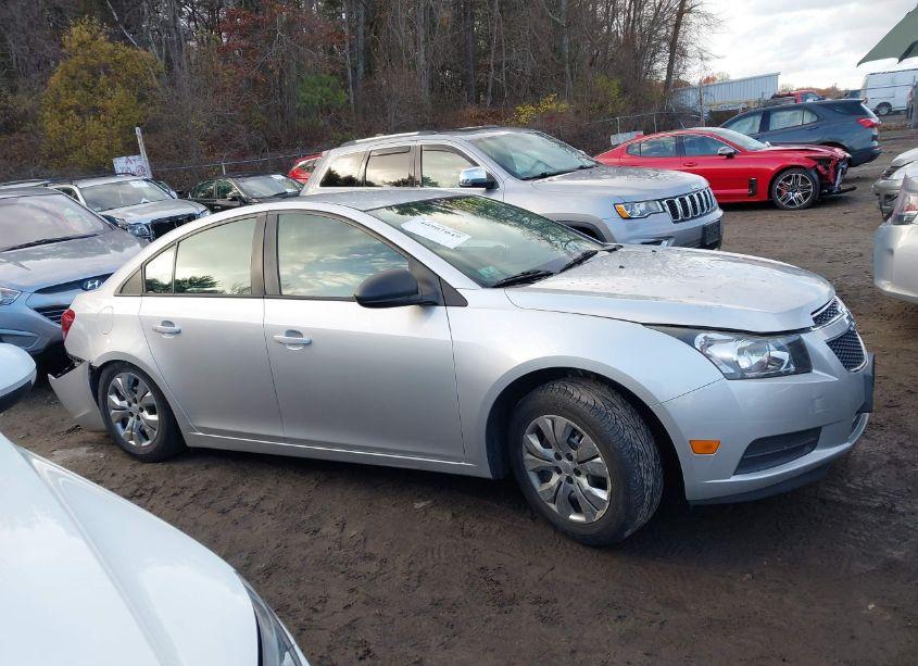 Photo 14 of 2014 Chevrolet Cruze LS AUTO (VIN 1G1PA5SG3E7480674)