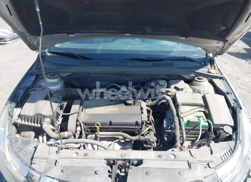 Photo 10 of 2015 Chevrolet Cruze LS AUTO (VIN 1G1PA5SG3F7300921)