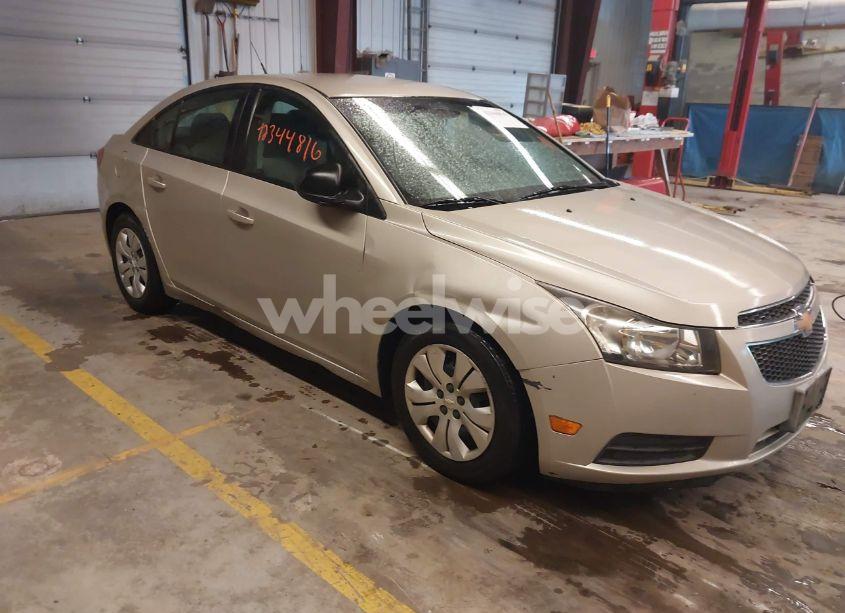 2013 Chevrolet Cruze LS AUTO (VIN 1G1PA5SG4D7170192) main photo