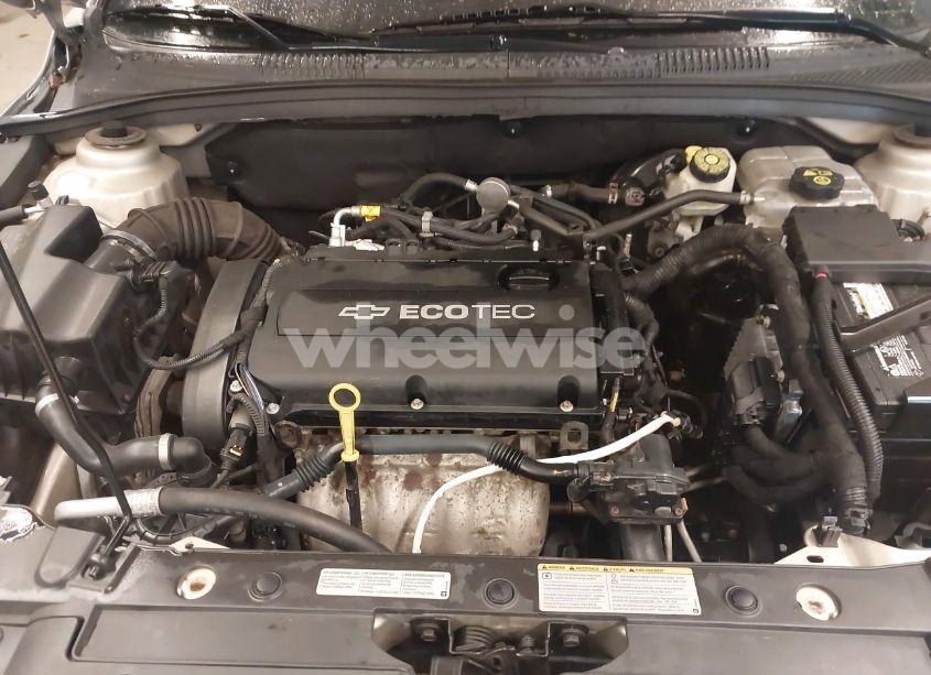 Photo 10 of 2013 Chevrolet Cruze LS AUTO (VIN 1G1PA5SG4D7170192)