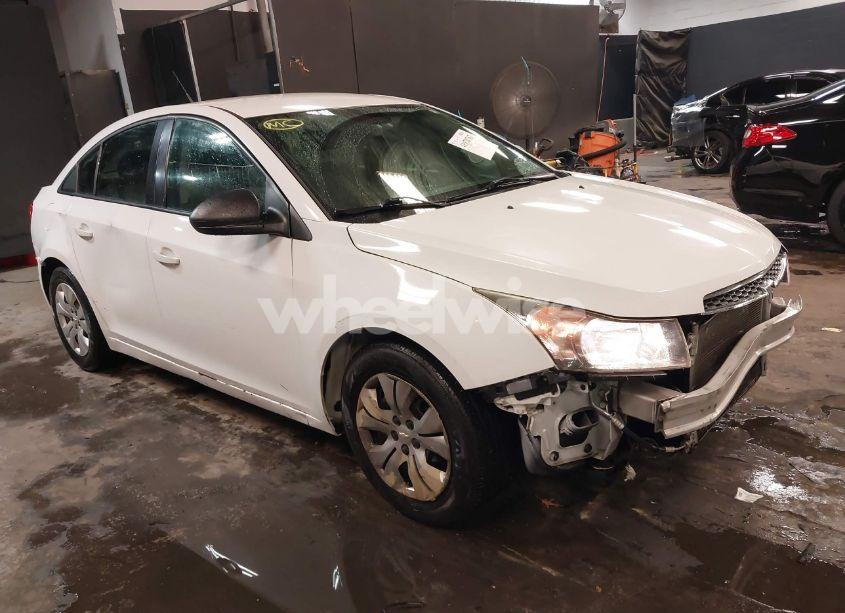2013 Chevrolet Cruze LS AUTO (VIN 1G1PA5SG4D7234893) main photo