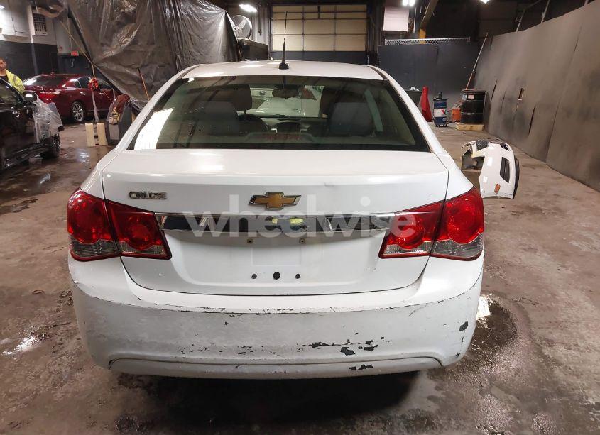 Photo 17 of 2013 Chevrolet Cruze LS AUTO (VIN 1G1PA5SG4D7234893)