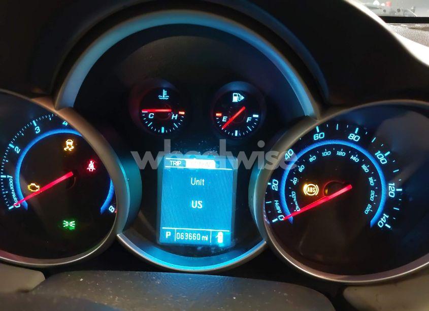 Photo 7 of 2013 Chevrolet Cruze LS AUTO (VIN 1G1PA5SG4D7234893)