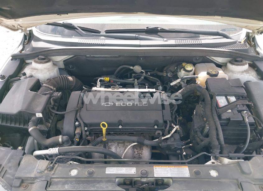 Photo 10 of 2013 Chevrolet Cruze LS AUTO (VIN 1G1PA5SG4D7268204)