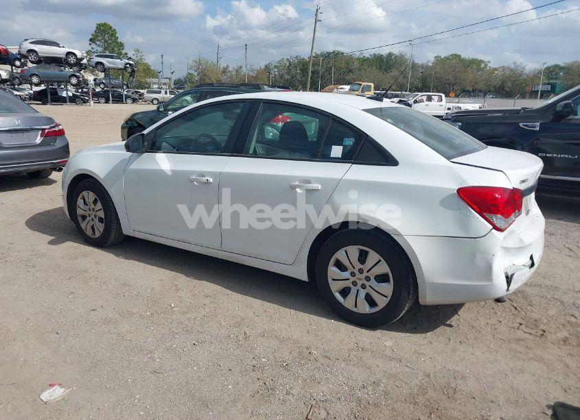 Photo 3 of 2013 Chevrolet Cruze LS AUTO (VIN 1G1PA5SG4D7268204)