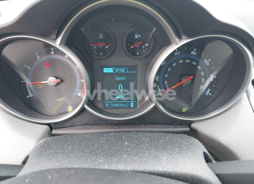 Photo 7 of 2013 Chevrolet Cruze LS AUTO (VIN 1G1PA5SG4D7268204)