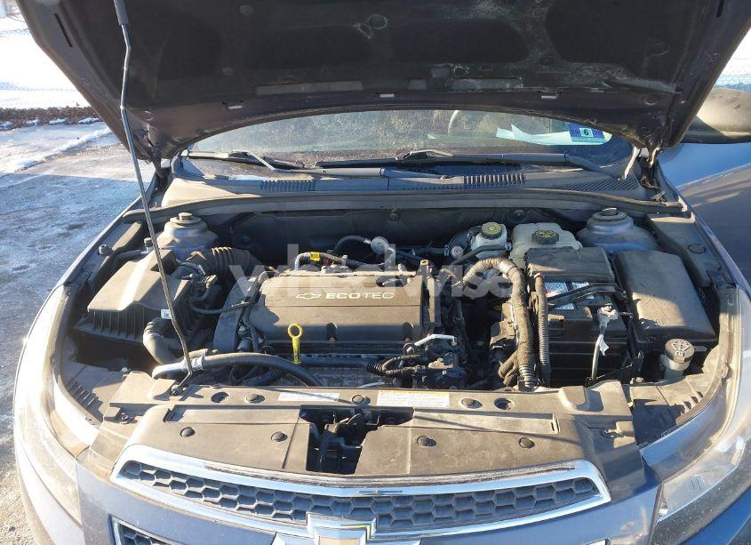 Photo 10 of 2013 Chevrolet Cruze LS AUTO (VIN 1G1PA5SG4D7269370)