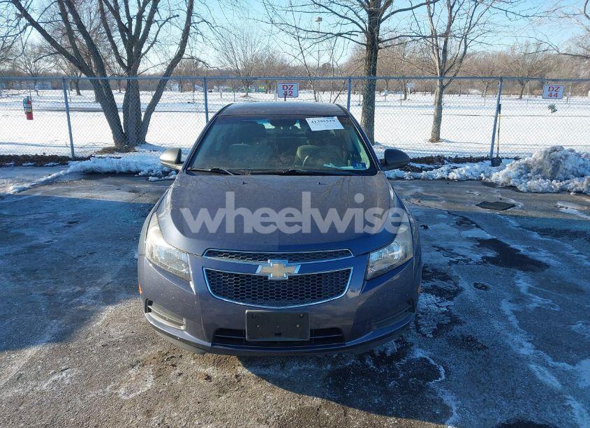 Photo 12 of 2013 Chevrolet Cruze LS AUTO (VIN 1G1PA5SG4D7269370)
