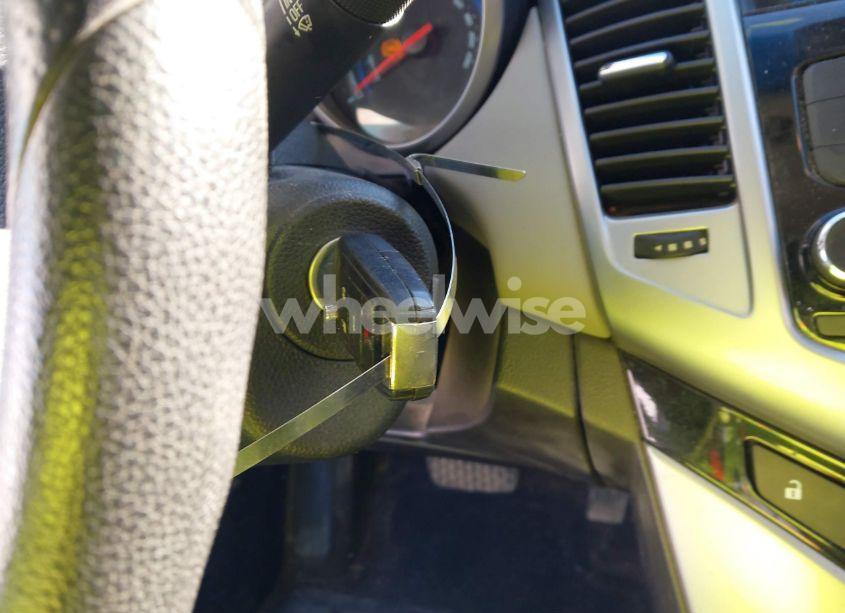 Photo 11 of 2014 Chevrolet Cruze LS AUTO (VIN 1G1PA5SG4E7129160)