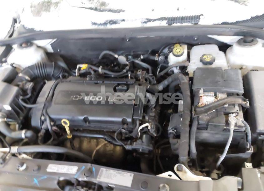 Photo 10 of 2014 Chevrolet Cruze LS AUTO (VIN 1G1PA5SG4E7155645)