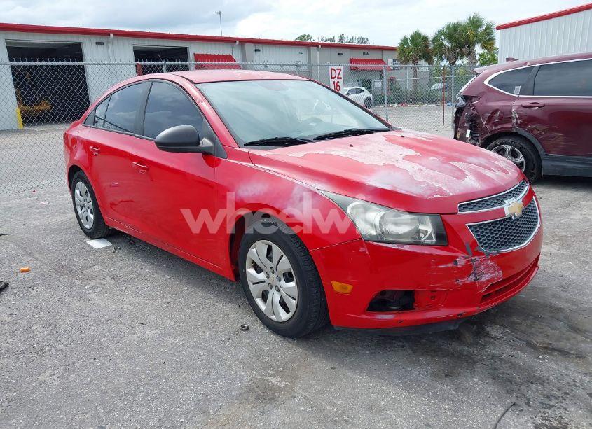 2014 Chevrolet Cruze LS AUTO (VIN 1G1PA5SG4E7168511) main photo