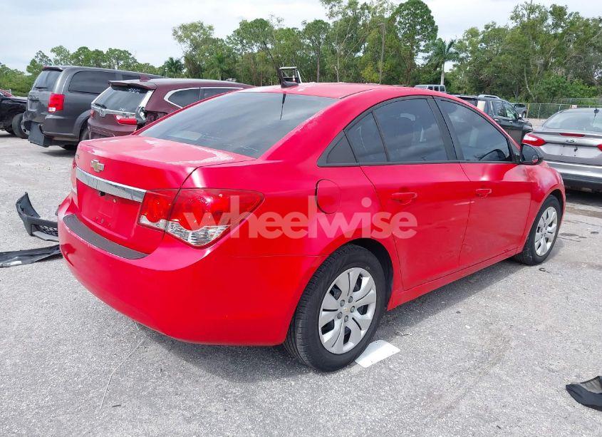 Photo 4 of 2014 Chevrolet Cruze LS AUTO (VIN 1G1PA5SG4E7168511)