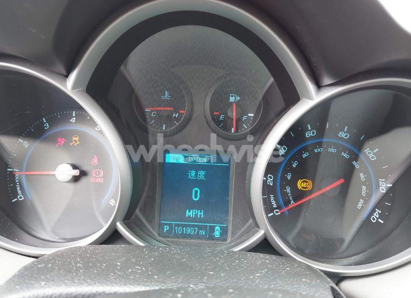 Photo 7 of 2014 Chevrolet Cruze LS AUTO (VIN 1G1PA5SG4E7168511)