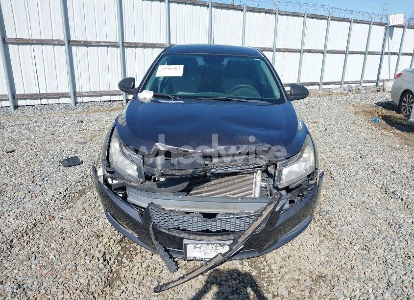 Photo 12 of 2014 Chevrolet Cruze LS AUTO (VIN 1G1PA5SG4E7263487)