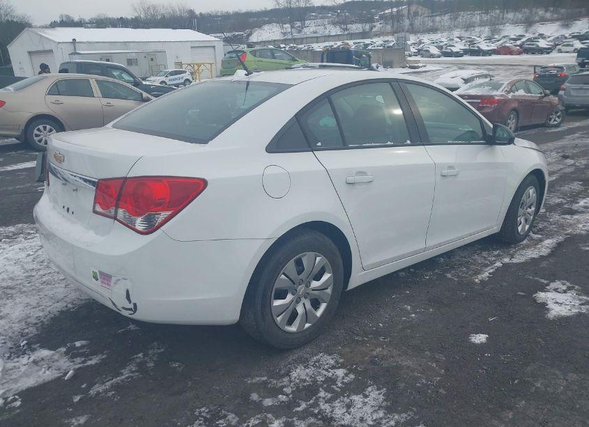 Photo 4 of 2014 Chevrolet Cruze LS AUTO (VIN 1G1PA5SG4E7274232)