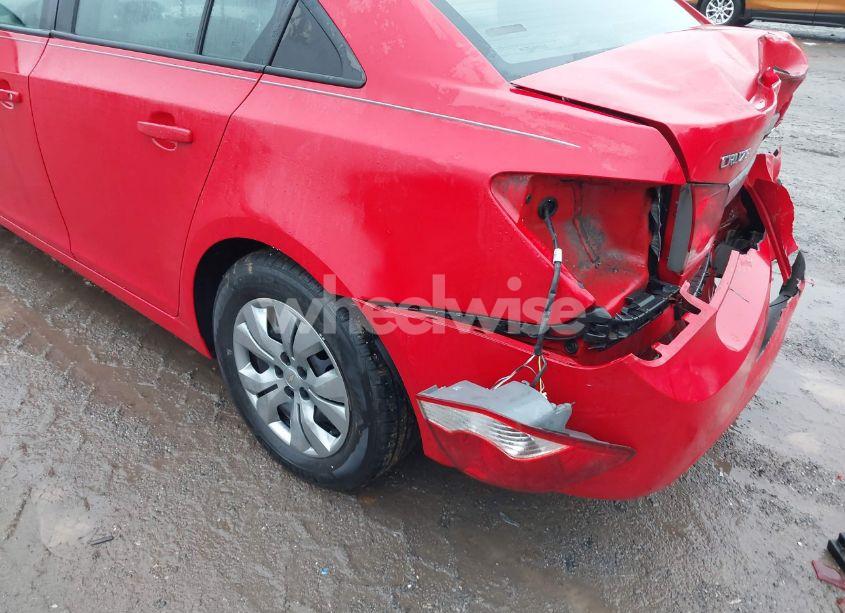 Photo 13 of 2014 Chevrolet Cruze LS AUTO (VIN 1G1PA5SG4E7396685)