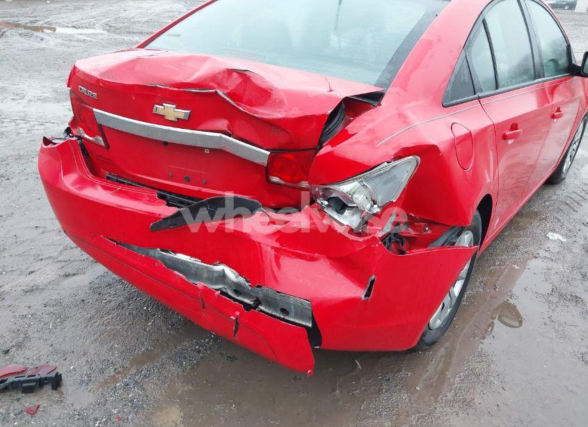 Photo 6 of 2014 Chevrolet Cruze LS AUTO (VIN 1G1PA5SG4E7396685)