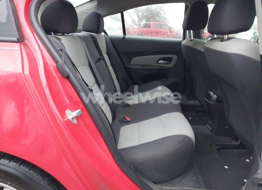 Photo 8 of 2014 Chevrolet Cruze LS AUTO (VIN 1G1PA5SG4E7396685)
