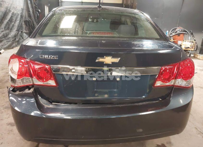 Photo 16 of 2014 Chevrolet Cruze LS AUTO (VIN 1G1PA5SG4E7467982)