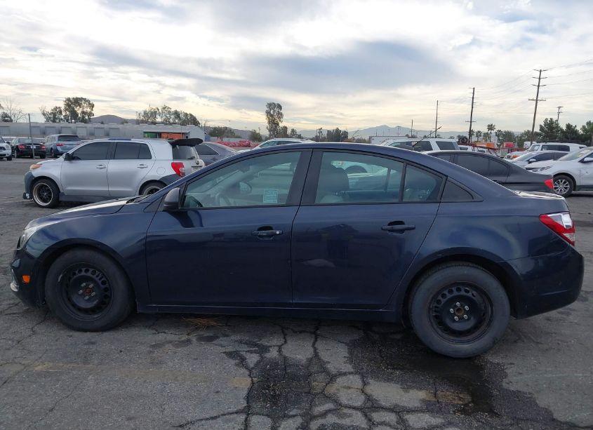 Photo 14 of 2015 Chevrolet Cruze LS AUTO (VIN 1G1PA5SG4F7191143)