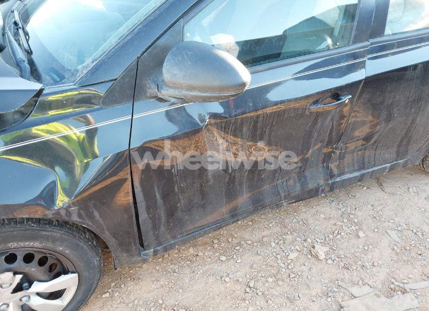 Photo 12 of 2015 Chevrolet Cruze LS AUTO (VIN 1G1PA5SG4F7220690)