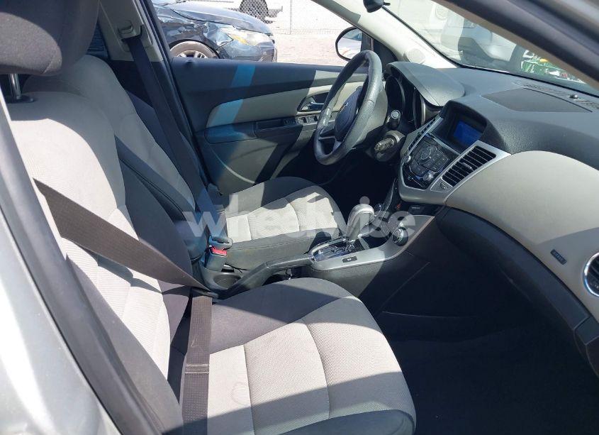 Photo 5 of 2015 Chevrolet Cruze LS AUTO (VIN 1G1PA5SG4F7257884)