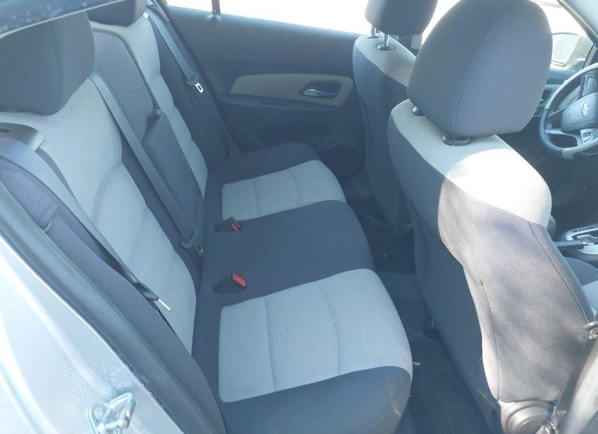 Photo 8 of 2013 Chevrolet Cruze LS AUTO (VIN 1G1PA5SG5D7191472)