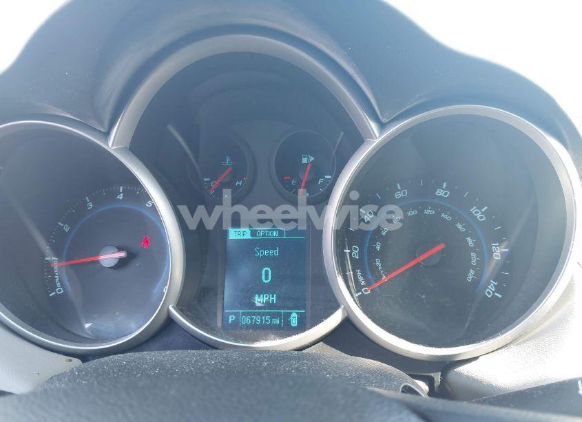 Photo 7 of 2013 Chevrolet Cruze LS AUTO (VIN 1G1PA5SG5D7242064)