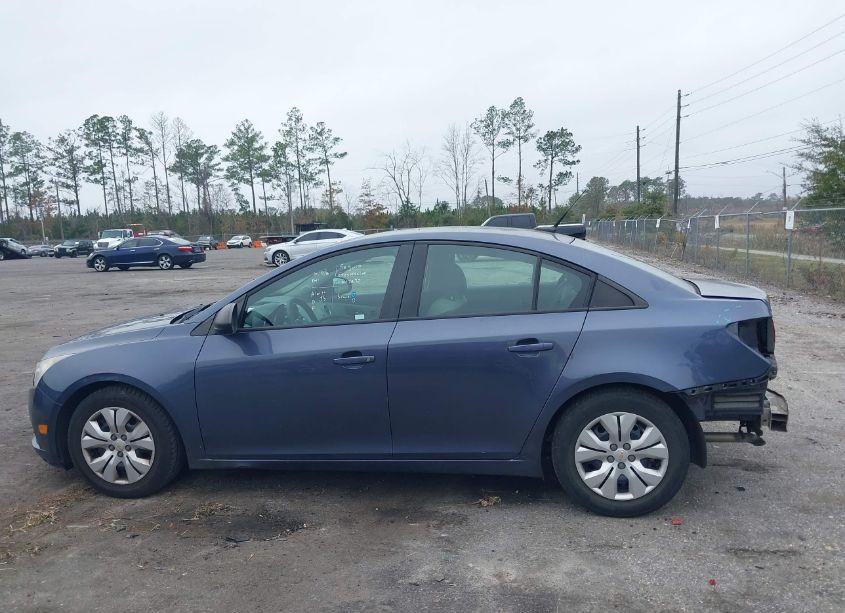Photo 14 of 2013 Chevrolet Cruze LS AUTO (VIN 1G1PA5SG5D7244767)