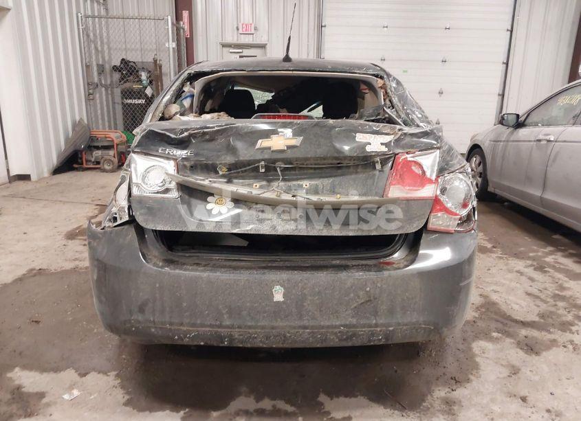 Photo 16 of 2013 Chevrolet Cruze LS AUTO (VIN 1G1PA5SG5D7277719)