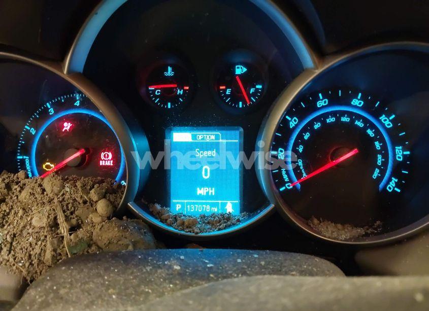 Photo 7 of 2013 Chevrolet Cruze LS AUTO (VIN 1G1PA5SG5D7277719)