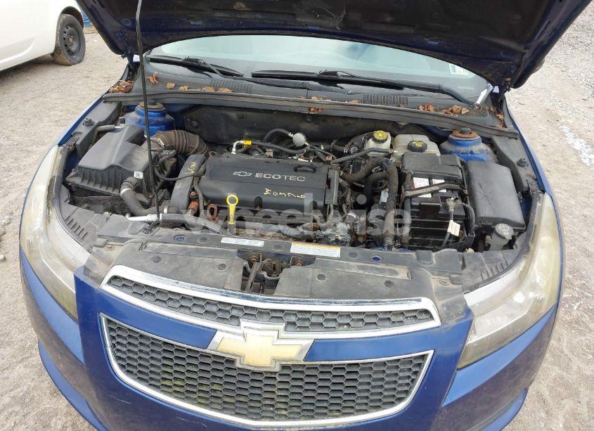 Photo 10 of 2013 Chevrolet Cruze LS AUTO (VIN 1G1PA5SG5D7306328)