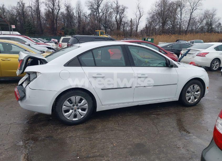 Photo 13 of 2013 Chevrolet Cruze LS AUTO (VIN 1G1PA5SG5D7312744)