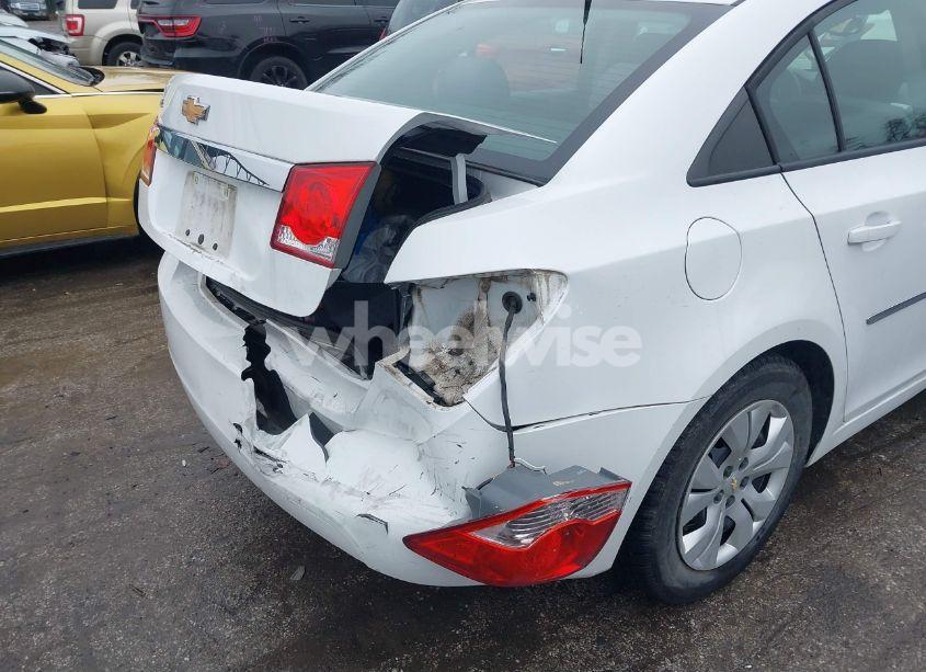 Photo 17 of 2013 Chevrolet Cruze LS AUTO (VIN 1G1PA5SG5D7312744)